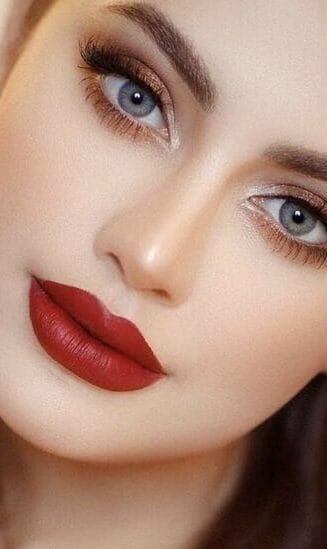 میکاپ لایت اسموکی چیست؟ 5 تفاوت میکاپ لایت و اسموکی میکاپ لایت اسموکی چیست؟ 5 تفاوت میکاپ لایت و اسموکی