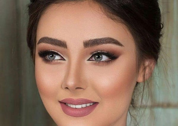 راهنمای کامل میکاپ لایت+3 نکته کلیدی برای ماندگاری بیشتر